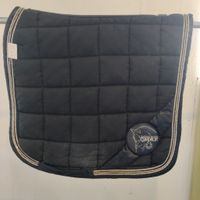 Blått dressyrschabrak Eskadron FULL