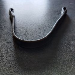 Mörkbrunt slätt pannband Claridge House 40 cm