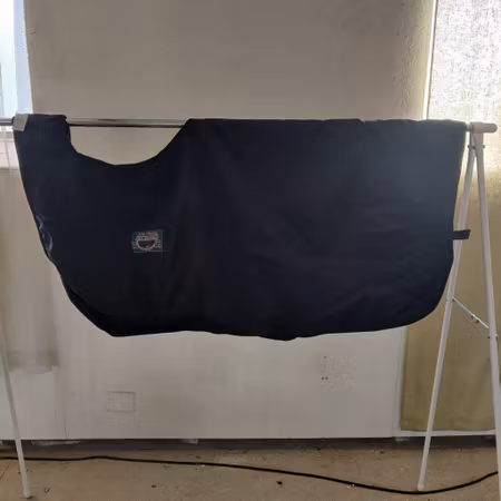 Blått ridtäcke med fleecefoder 135 cm PROTECTOR