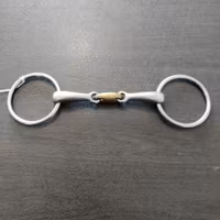 Tredelat tränsbett med mittdel i koppar 13.5 cm