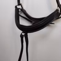 Svart bred nosgrimma FULL