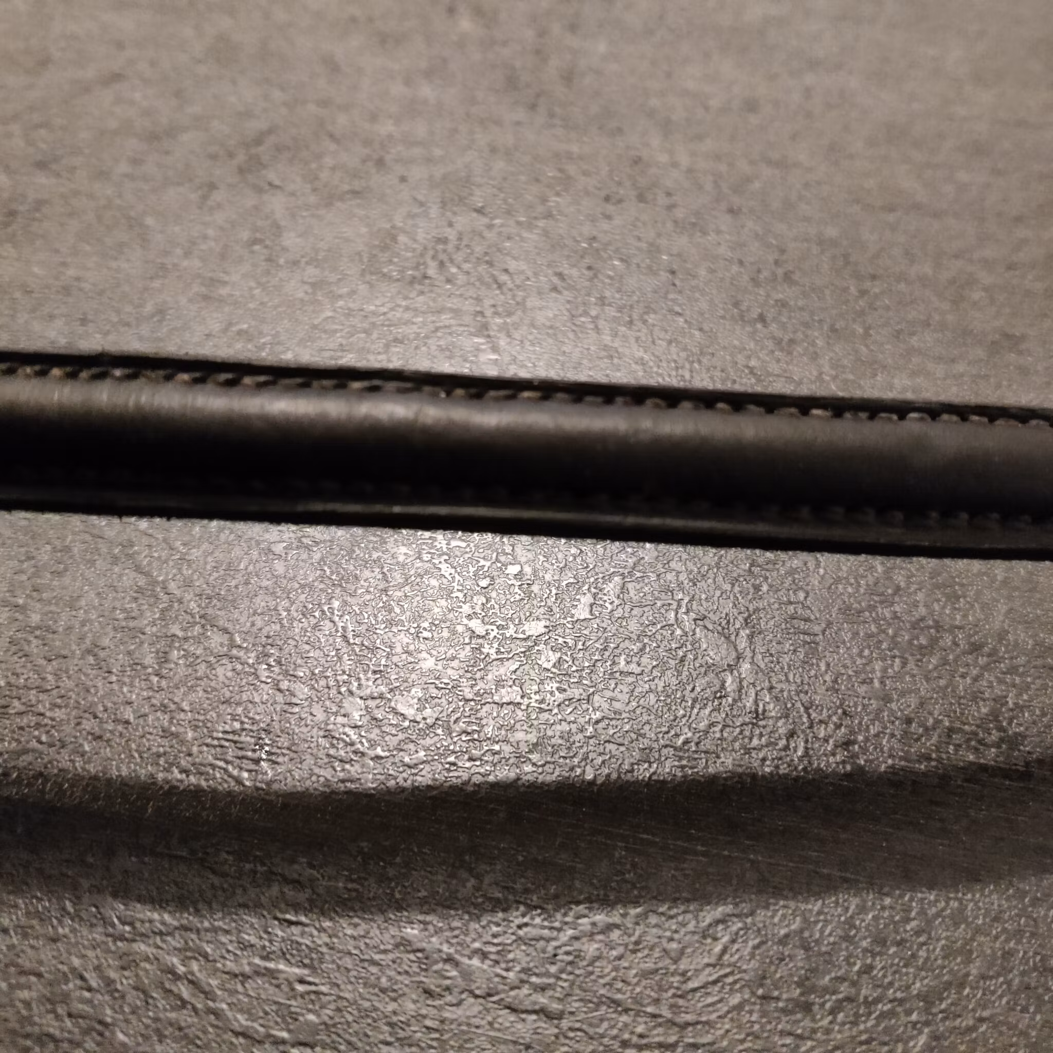 Svart pannband  40 cm FULL