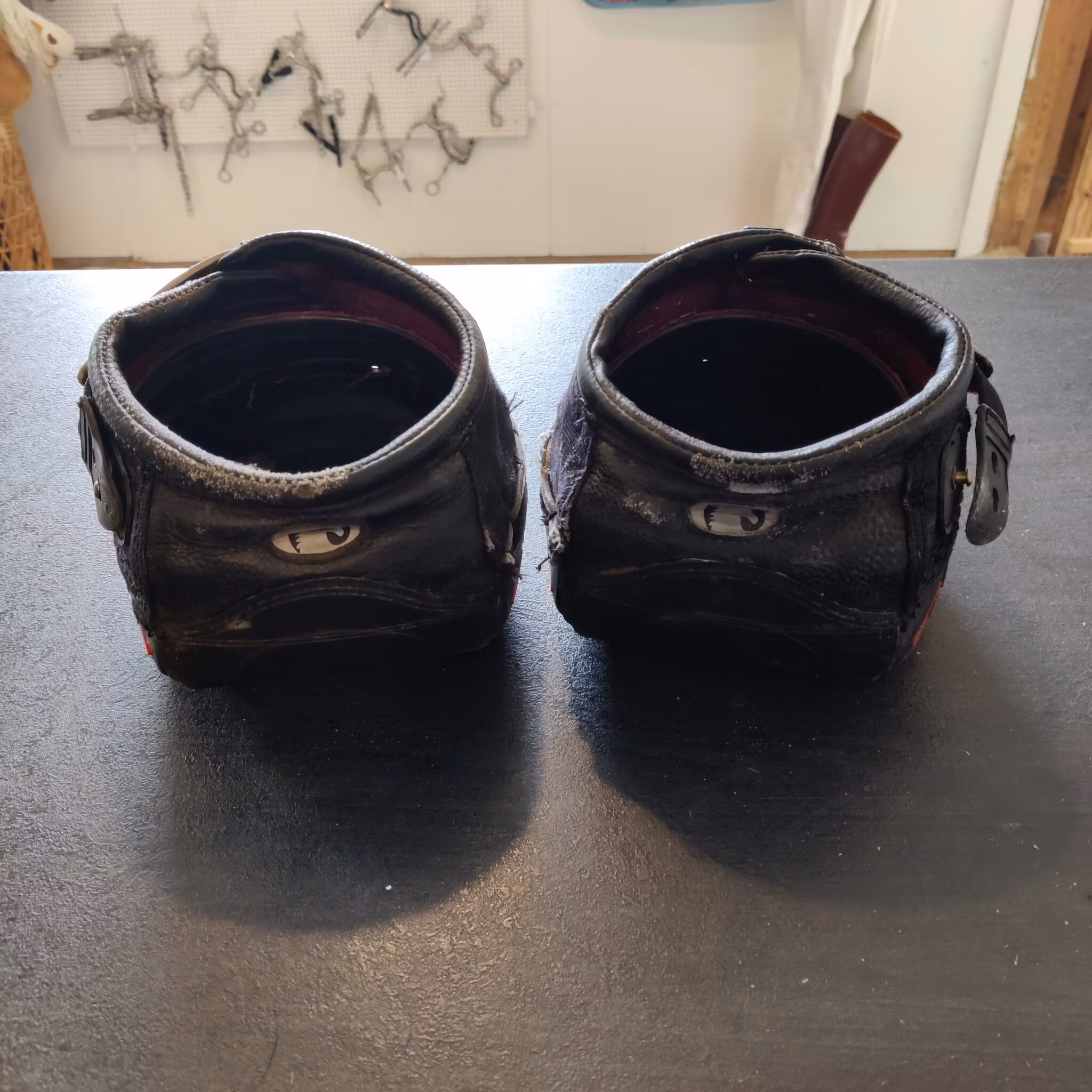 2 st Cavallo Sport Boots strl 6 SLIM med brodd