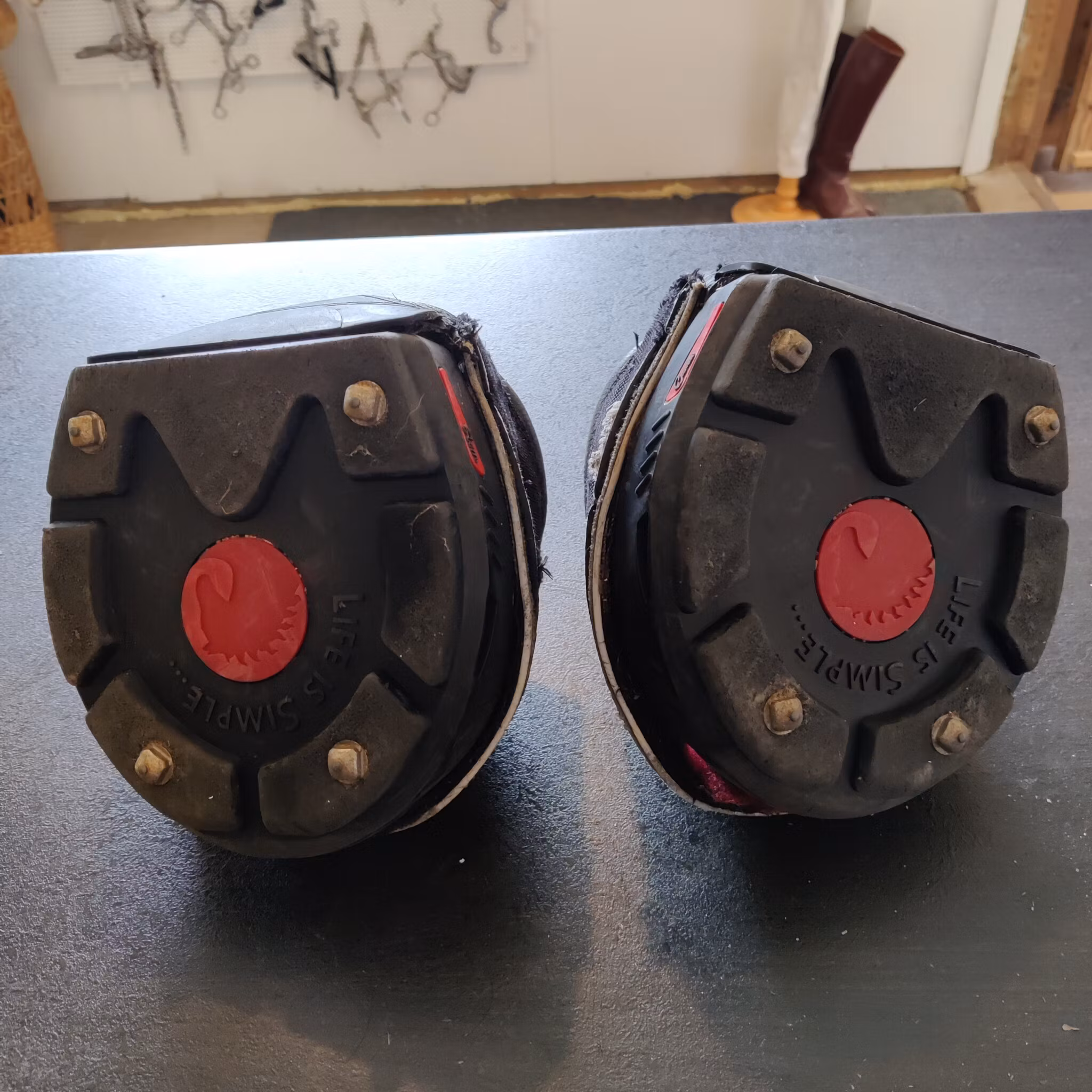 2 st Cavallo Sport Boots strl 6 SLIM med brodd