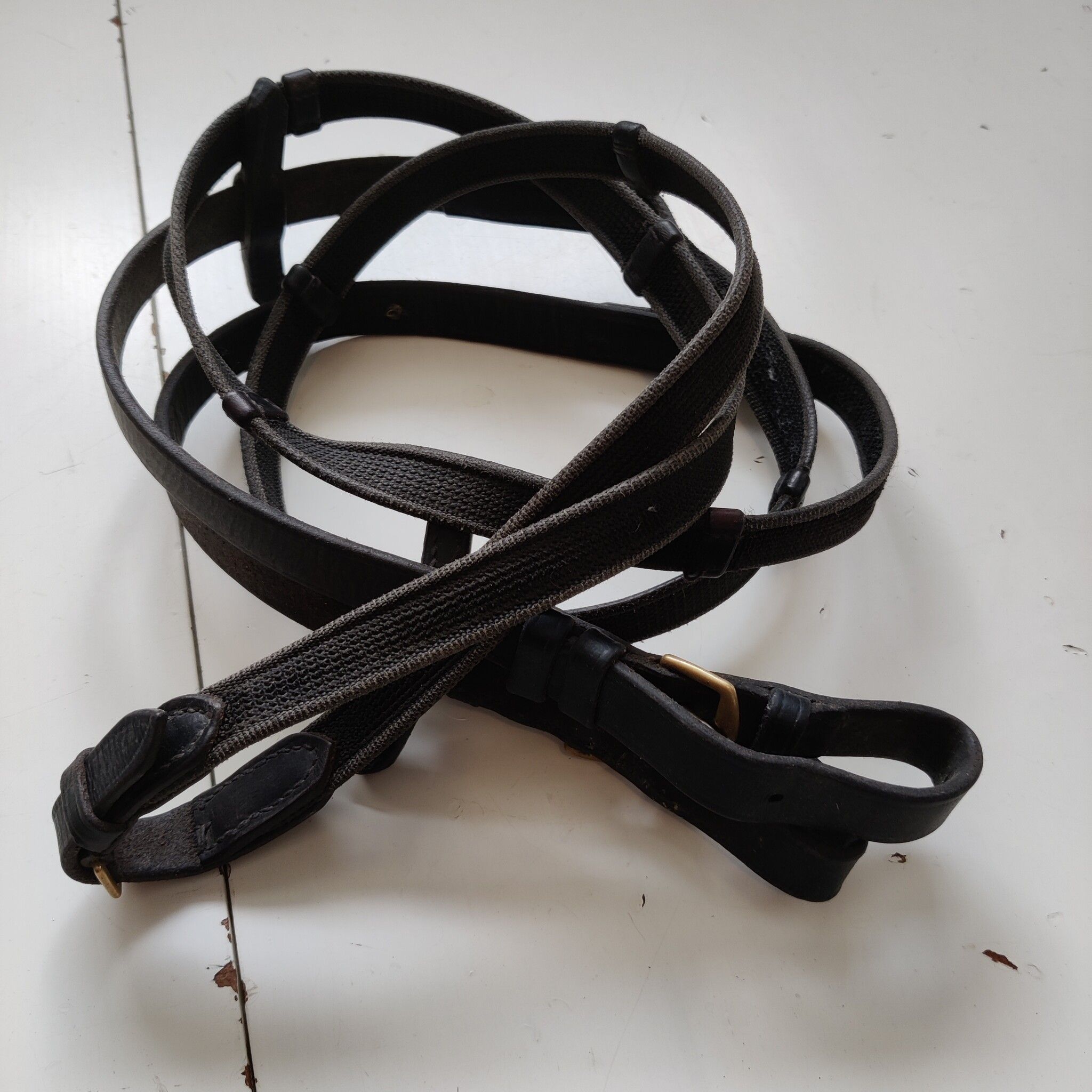 Svarta tyglar med supergrip PONNY