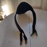 Svart sadelgjord med platta 140 cm