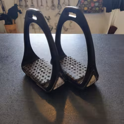 Lättviktsstigbyglar Compositi Reflex