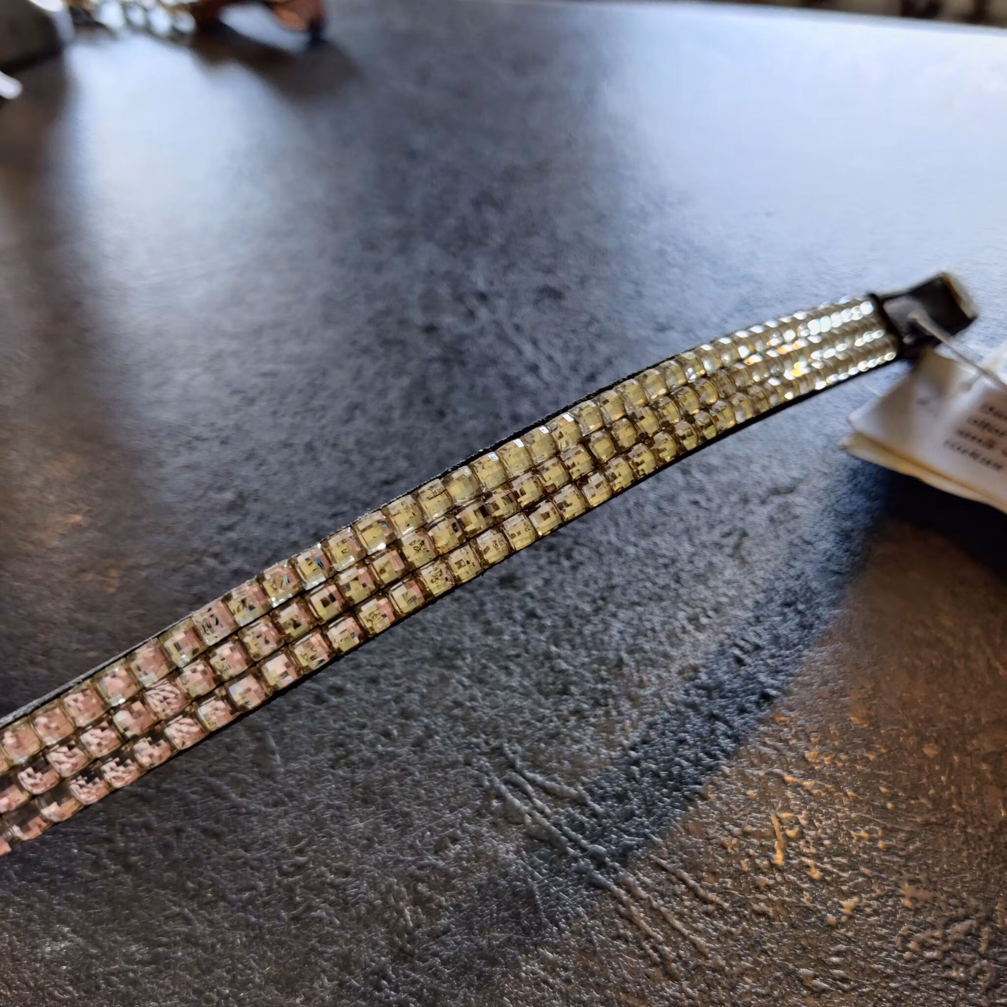 Svart pannband med bling Claridge House PONNY