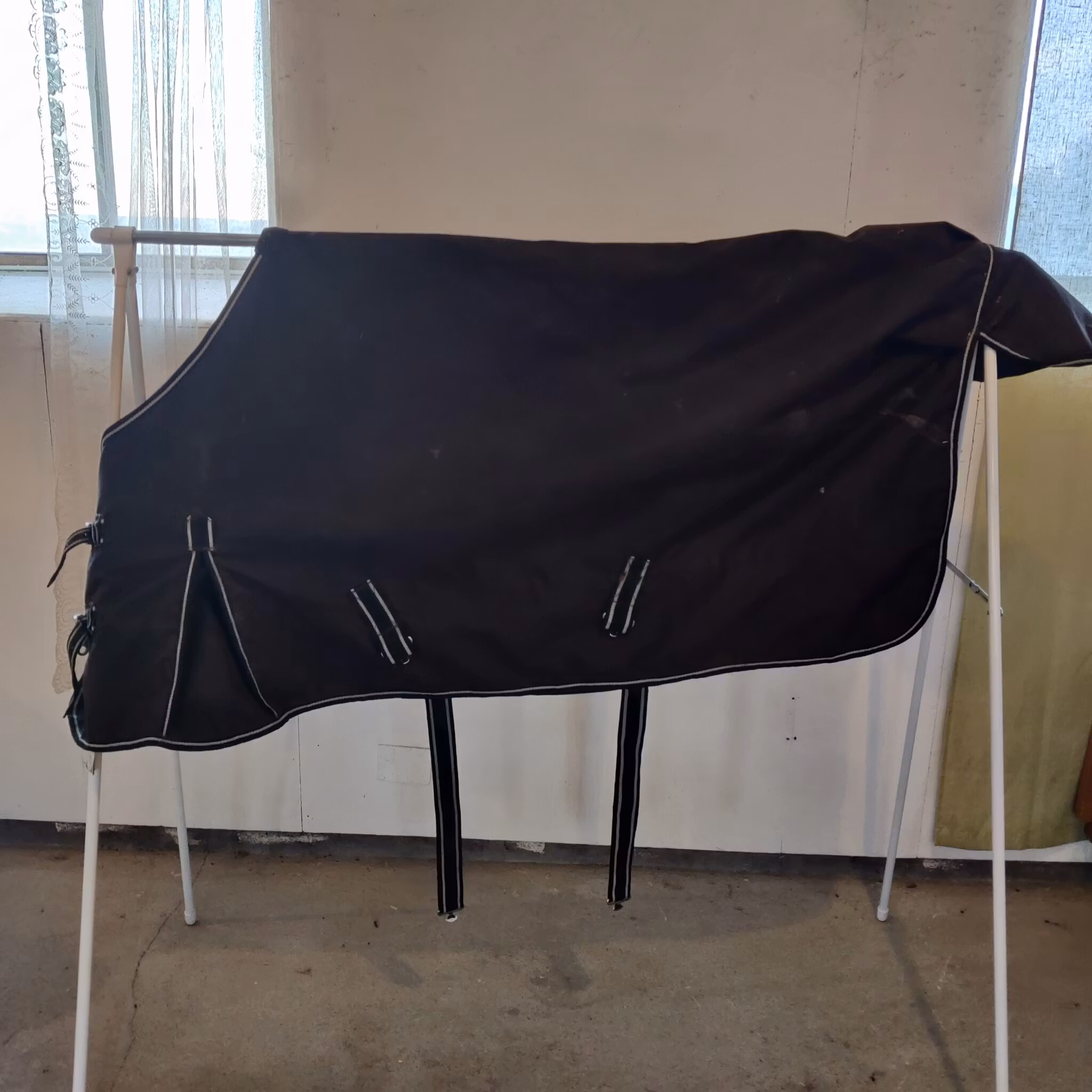 Svart regntäcke 115 cm ca 100 g