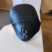 Svart gjord med magplatta 150 cm Capriole
