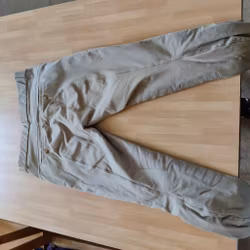 Beige ridbyxor med knägrip 38 Jacson