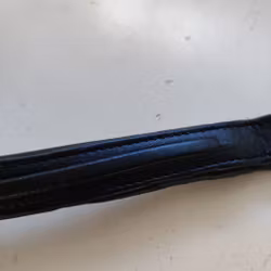 Svart pannband 40 cm FULL Capriole