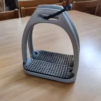 Lättviktsstigbyglar 11.5 cm