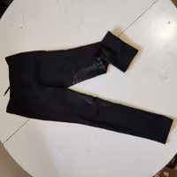 Svarta ridtights med knägrip strl 140 CRW