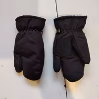 Fodrade trefingervantar 6-8 år CRW