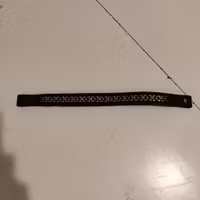 Svart brett pannband Treadstone 40 cm FULL