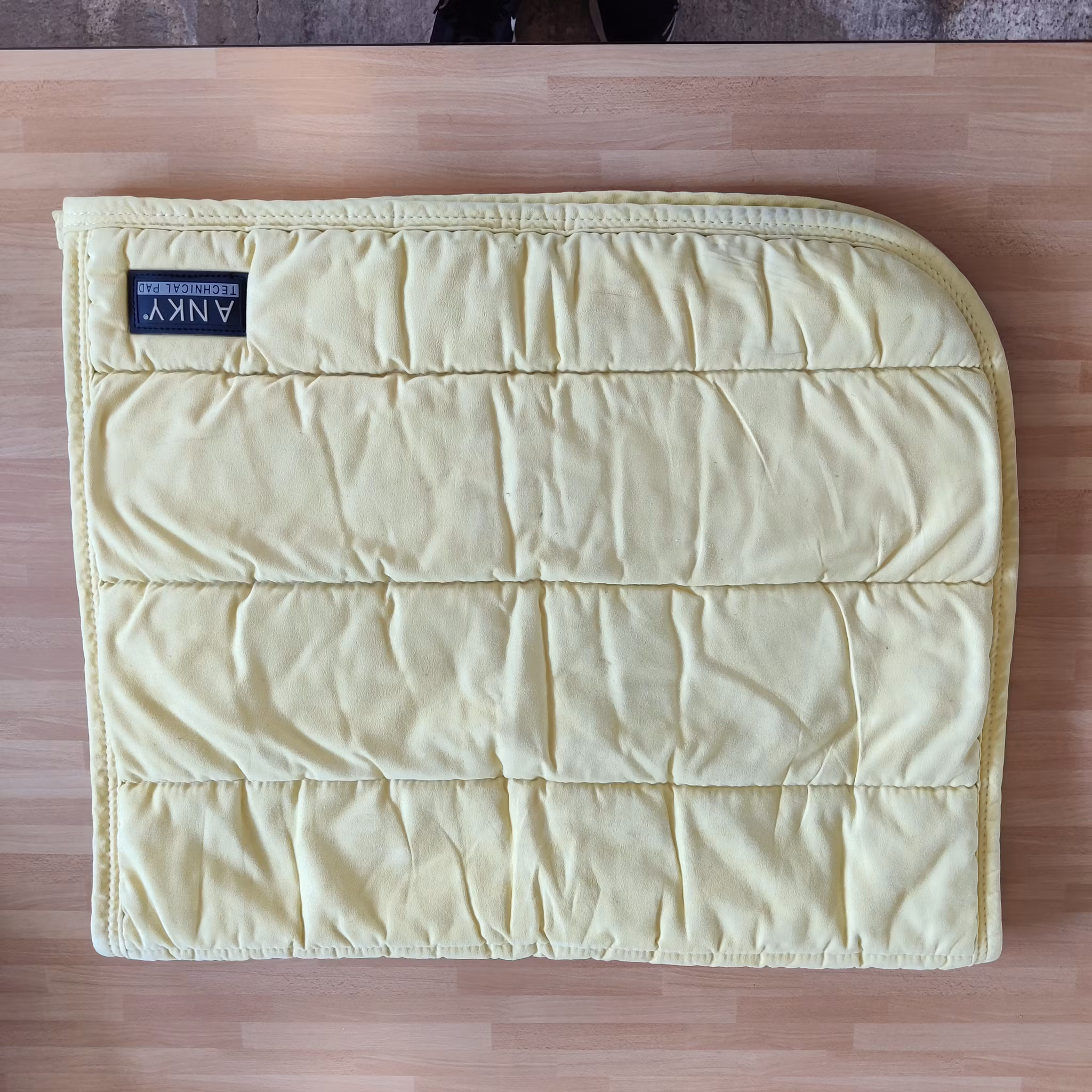 Gult dressyrschabrak Anky FULL