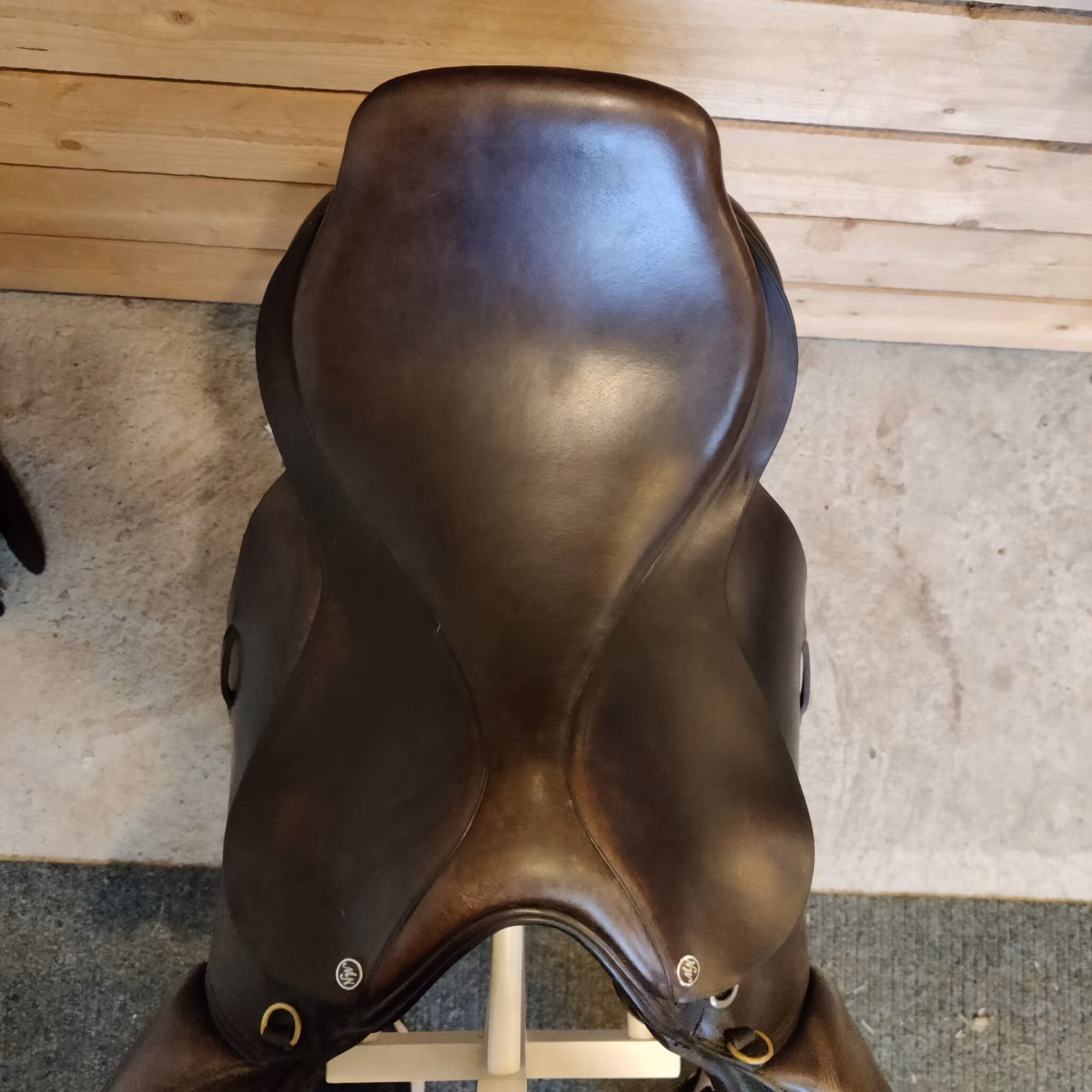 Brun hoppsadel Morris & Nolan 17 tum 32 bom