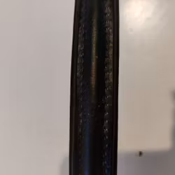 Svart pannband 35.5 cm