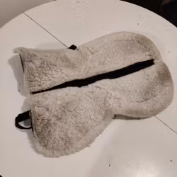 Fårskinnspadd med kanal Genuine Sherpa LARGE