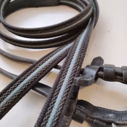 Svarta tyglar med grip PONNY