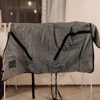 Blått stalltäcke 140 cm ca 100 g