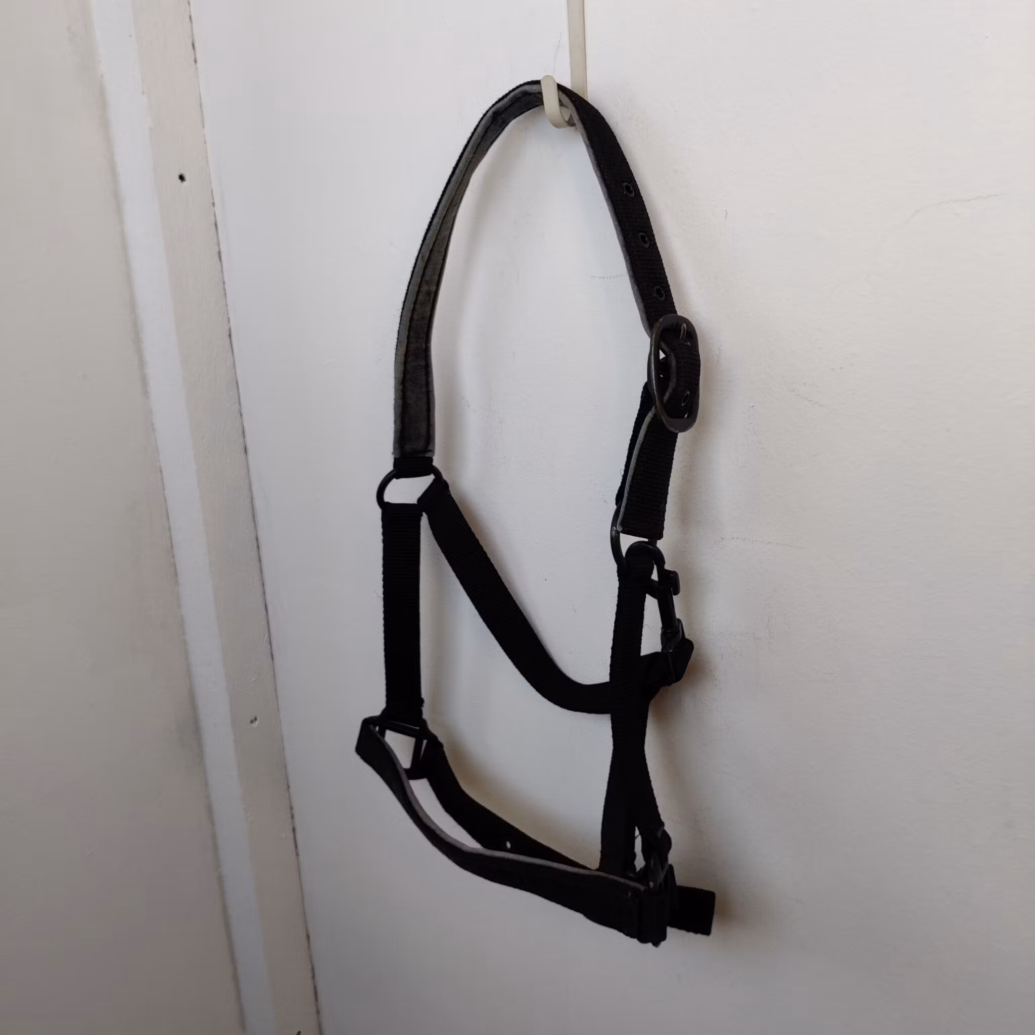 Svart grimma med bling PONNY