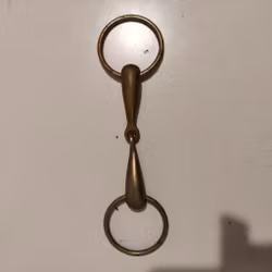 Ledat mässingsbett 13 cm