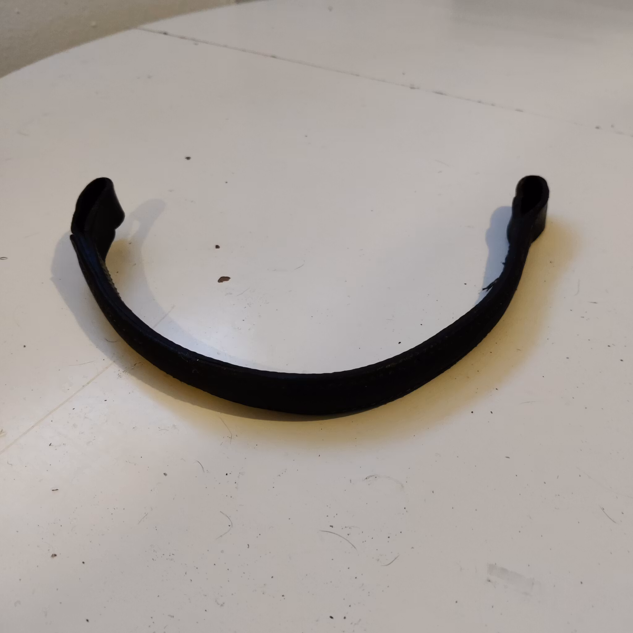 Svart pannband 42 cm FULL