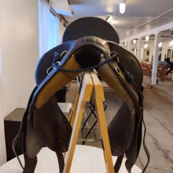 Brun stocksadel 17,5 tum