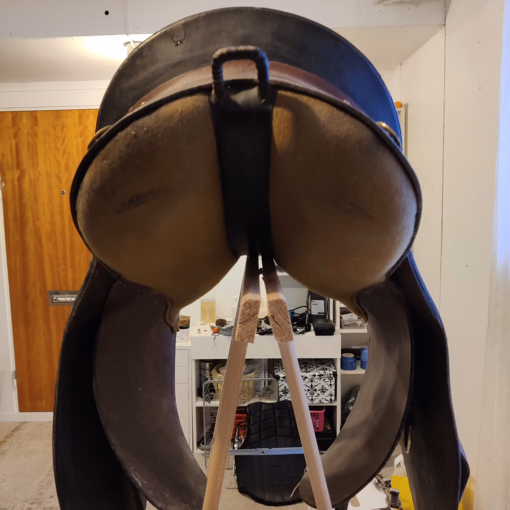 Brun stocksadel 17,5 tum