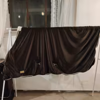 Brunt fleecetäcke 130 cm PS of Sweden