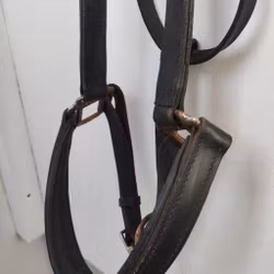 Svart lädergrimma Fairfield FULL