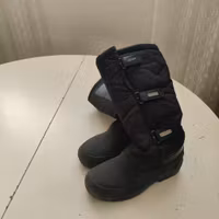 Termoridstövlar storlek 33/34 Börjes