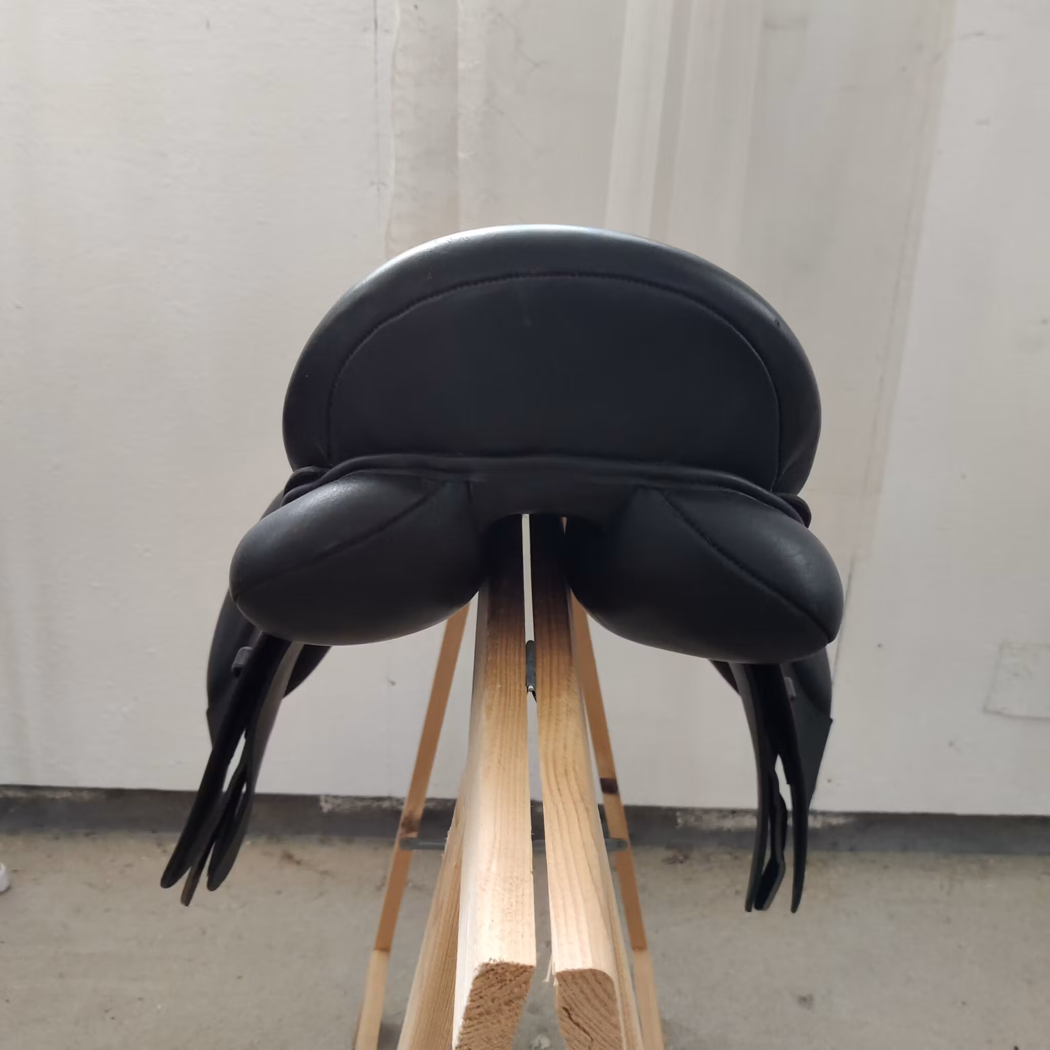 Allroundsadel 16.5 tum wide Fairfield