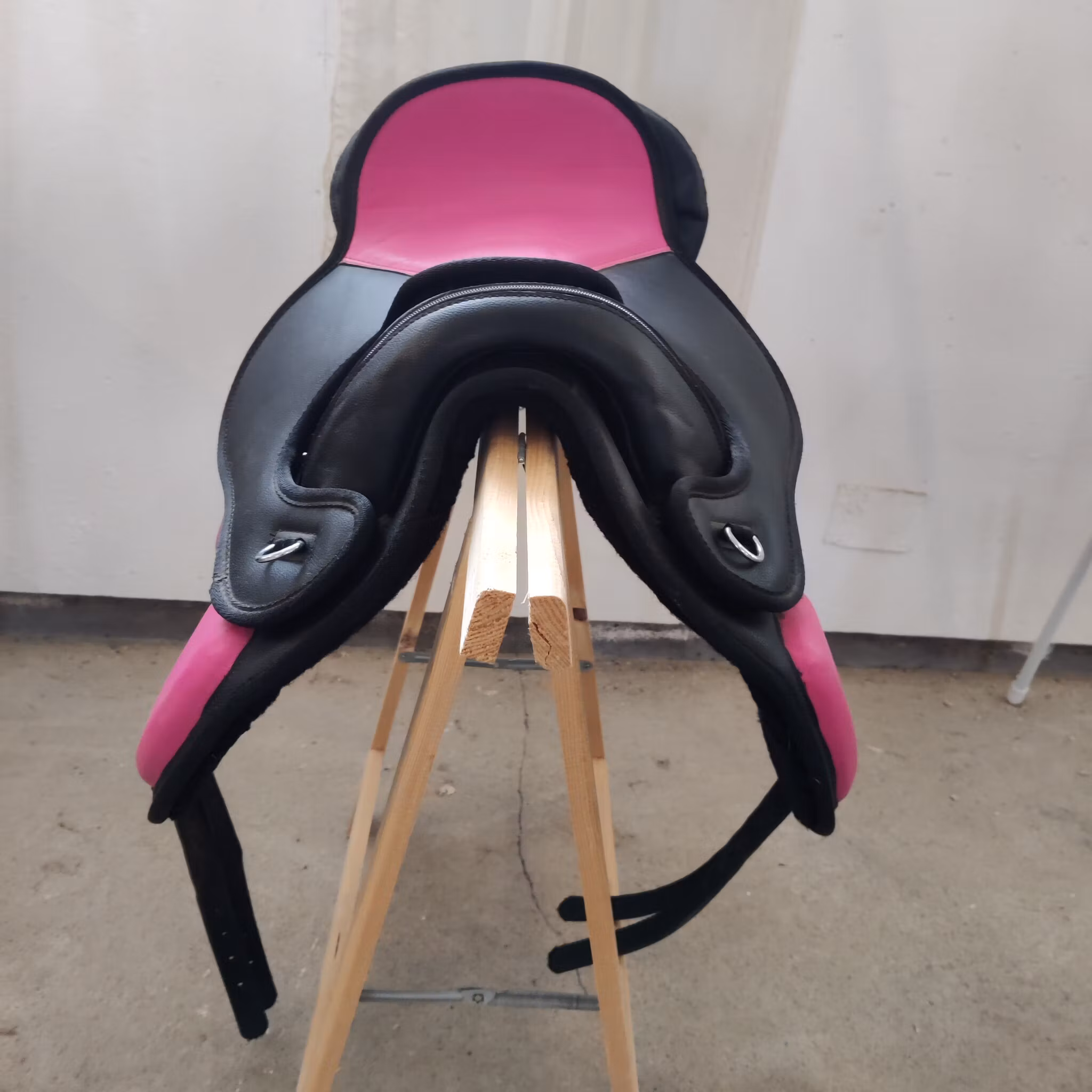 Bomlös sadel Belinda Flex 14 tum