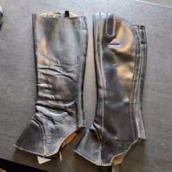 Svarta shortchaps Mountain Horse Medium