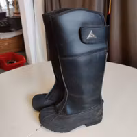 Svarta ridstövlar strl 34 Mountain Horse
