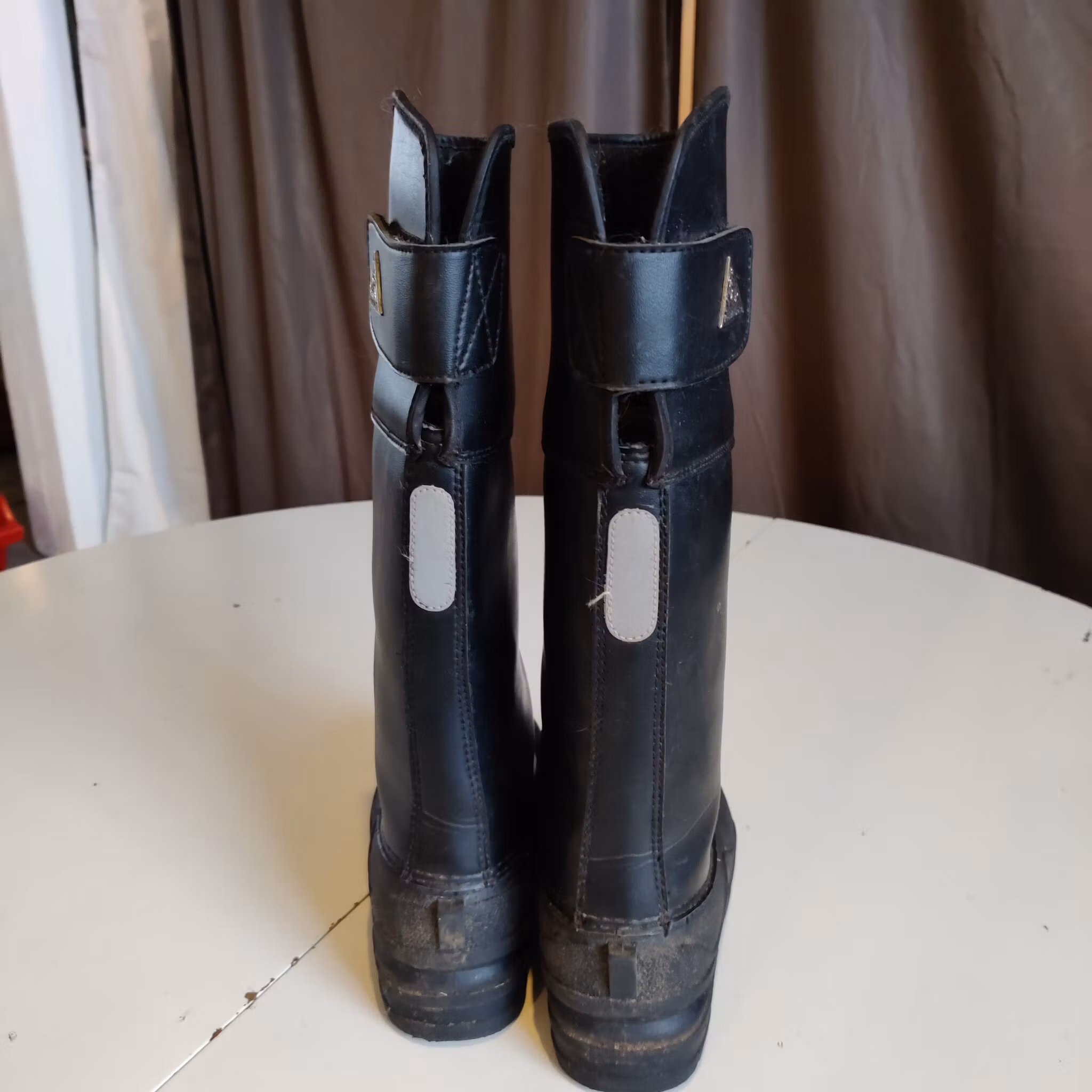 Svarta ridstövlar strl 34 Mountain Horse