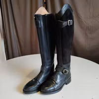 Svarta läderridstövlar strl 37 JH Collection