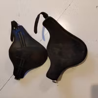 Svarta strykkappor bak FULL