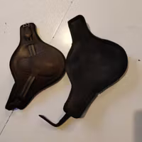 Bruna strykkappor bak FULL