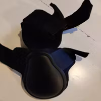 Svarta strykkappor bak Horse Saver FULL