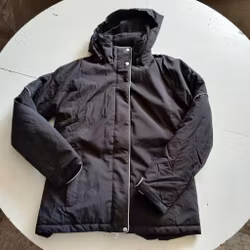 Svart vinterjacka 158/164 cl CRW