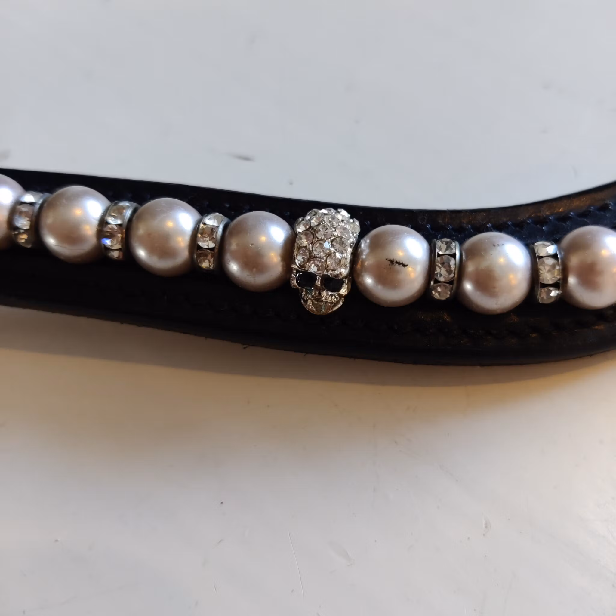 Svart pannband med bling Fairfield COB