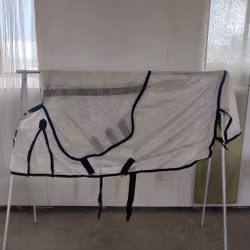 Flugtäcke med fast hals Skara Hästsport 125 cm