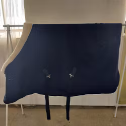 Blått fleecetäcke med krage 115 cm