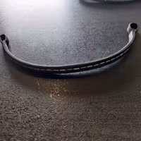 Svart smalt pannband 38 cm