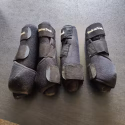 4 arbetsdamasker Back on Track SMALL
