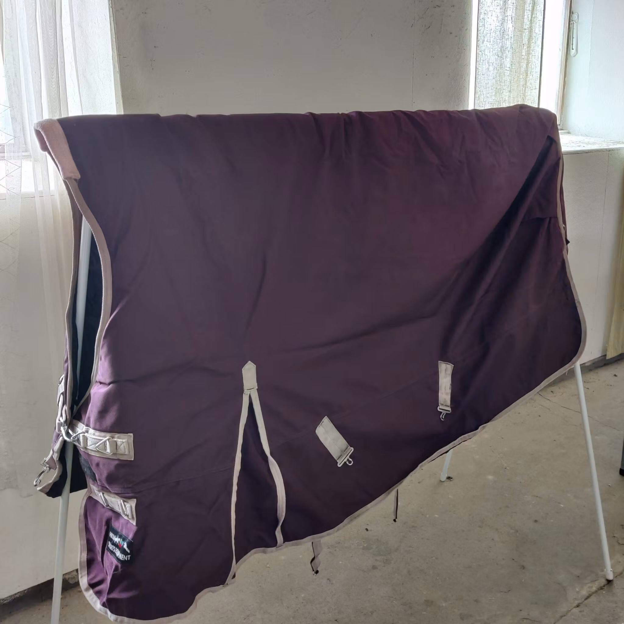 Vinrött vintertäcke med halvhals 135 cm 300 g HKM